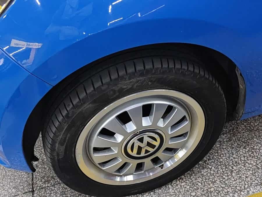 Volkswagen up! 2016 imagem de carro #12