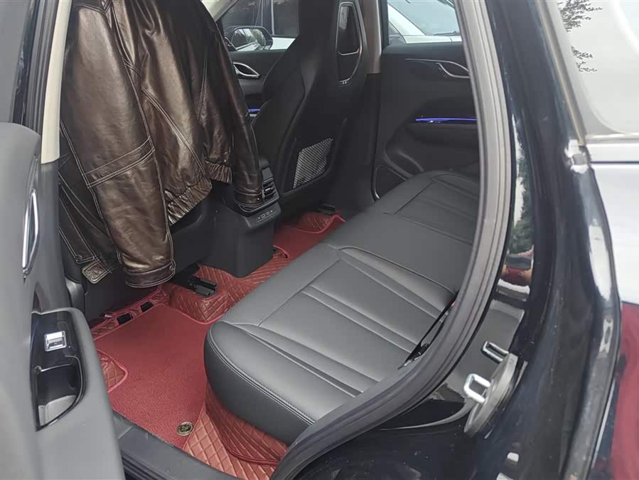 HongQi HS3 2025 car image #12