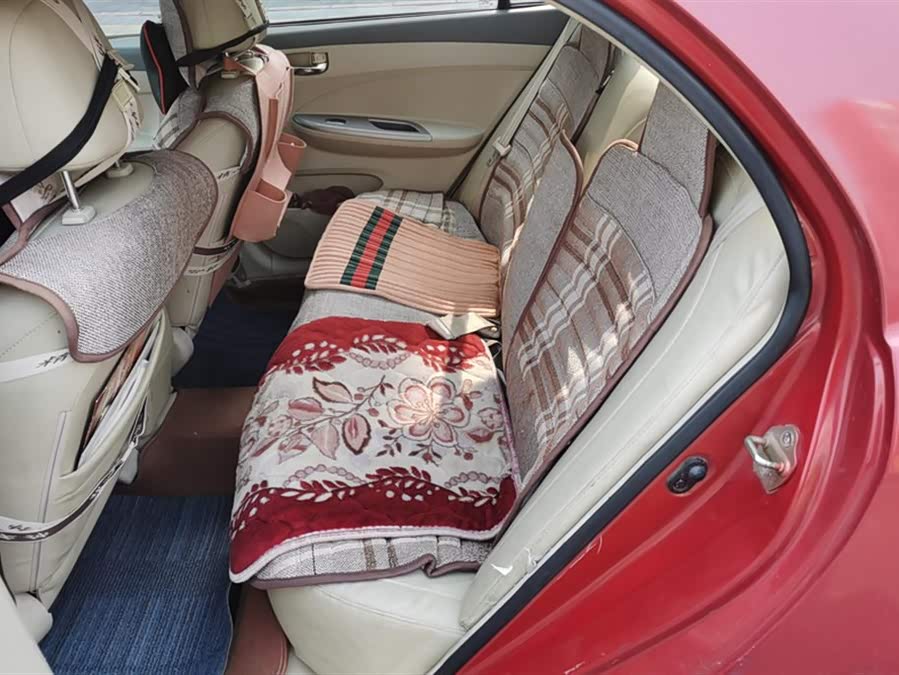 BYD L3 2013 изображение автомобиля #12