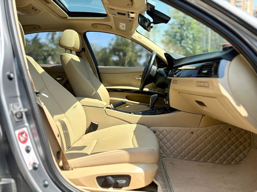 BMW 3 Series (Imported) 2012 car image #12