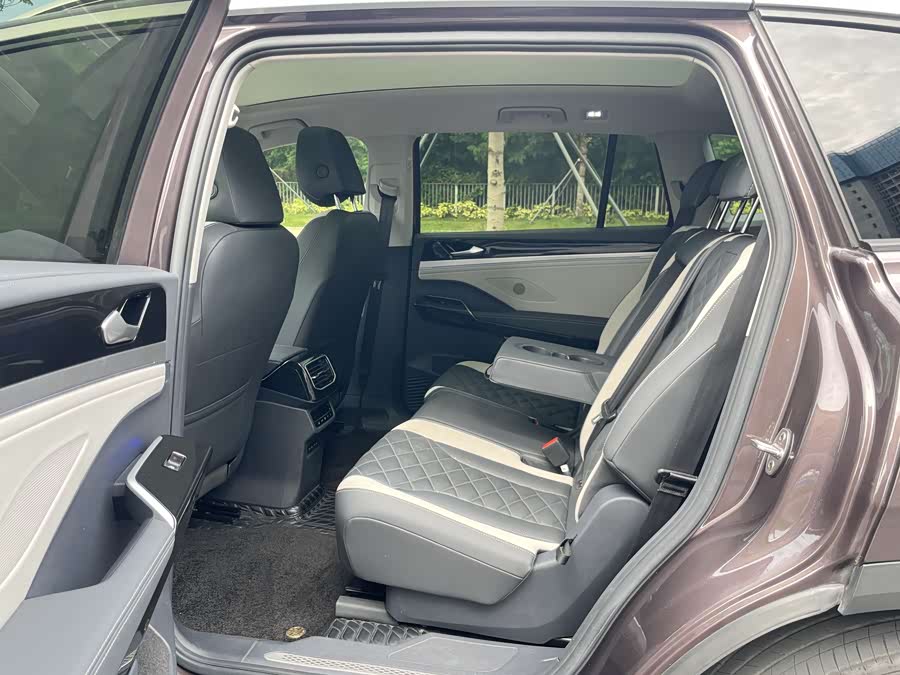 Volkswagen ID.6 Crozz 2021 car image #12