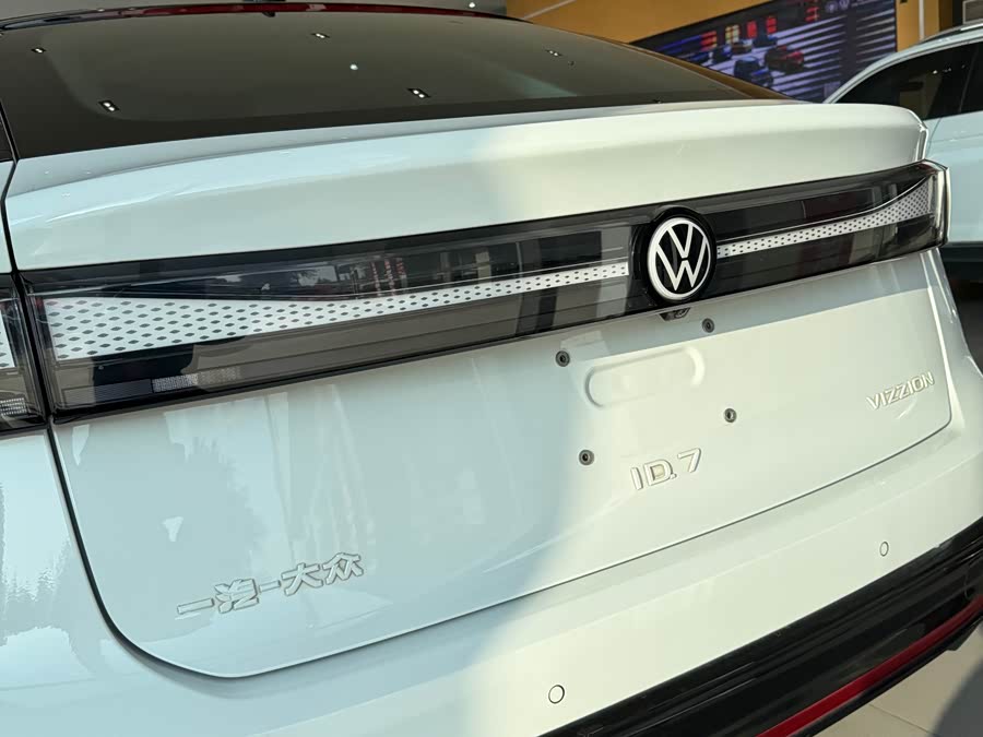Volkswagen ID.7 Vizzion 2024 #12 Volkswagen ID.7 Vizzion 2024 car image #12