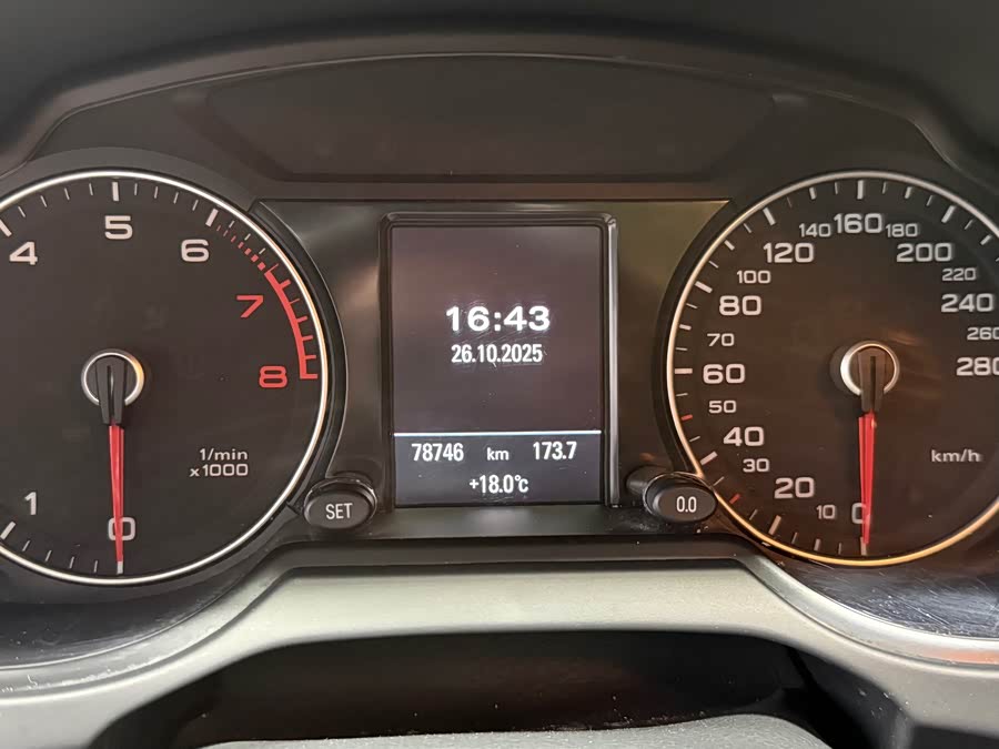 Audi Q5 2018 изображение автомобиля #12