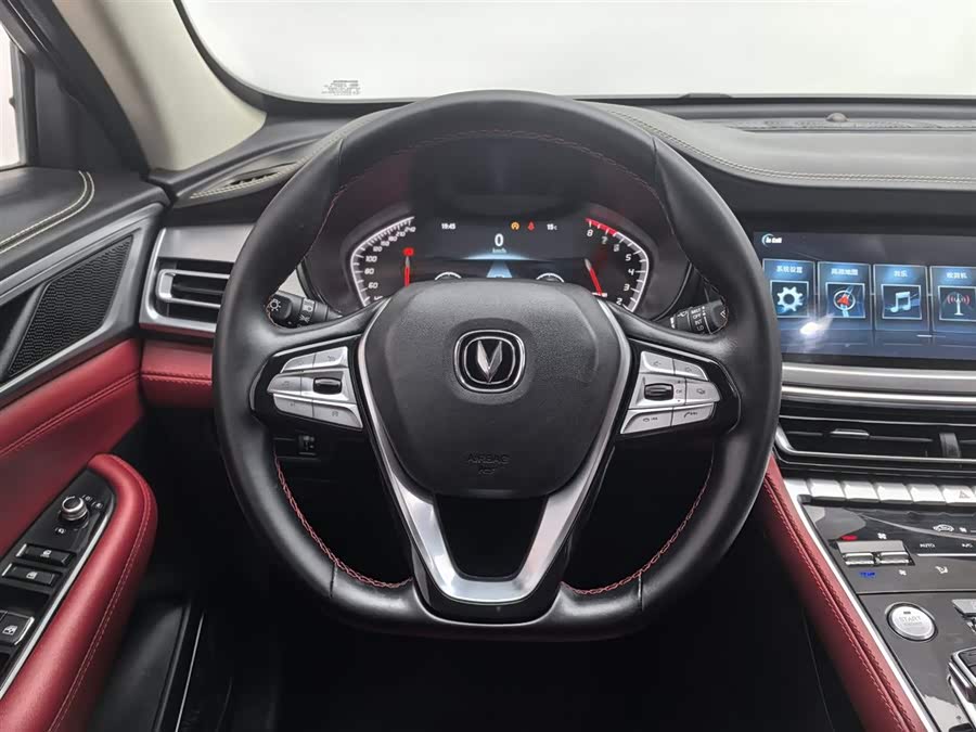 Changan CS85 Coupe 2020 car image #12