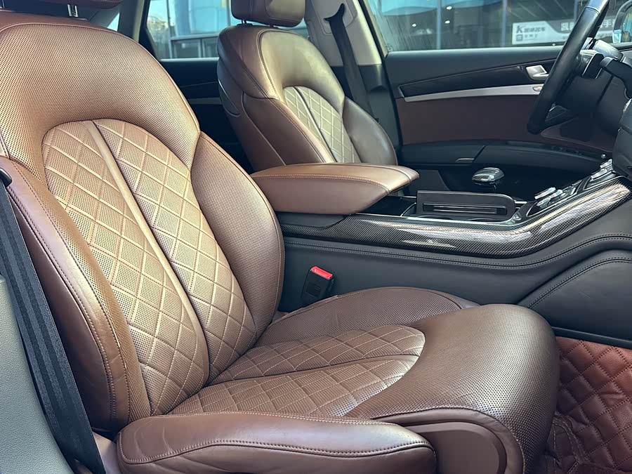 Audi S8 2017 car image #12