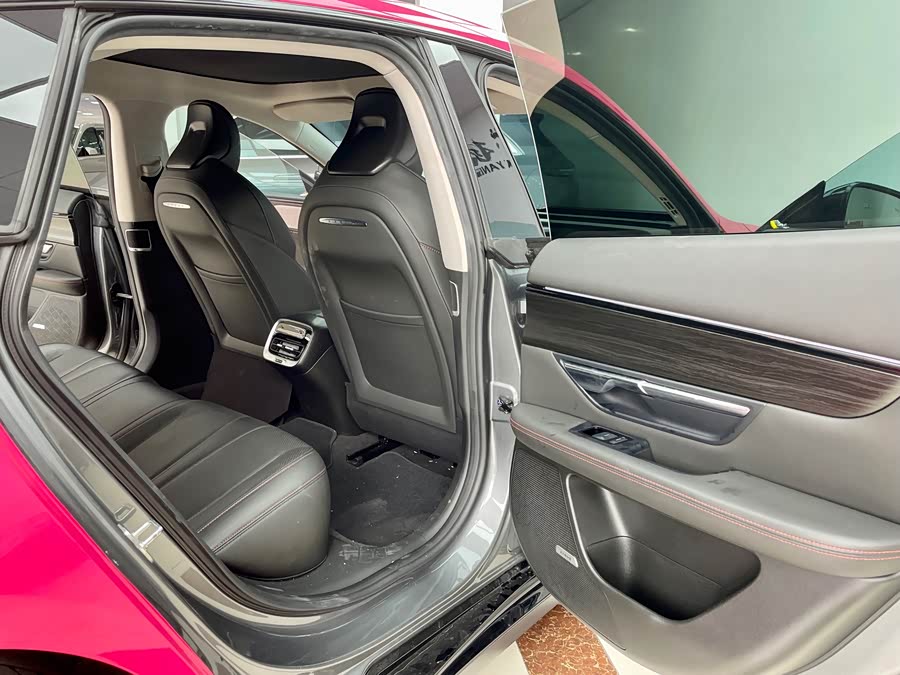 小鹏 小鹏P7 2022 汽车图片 #12