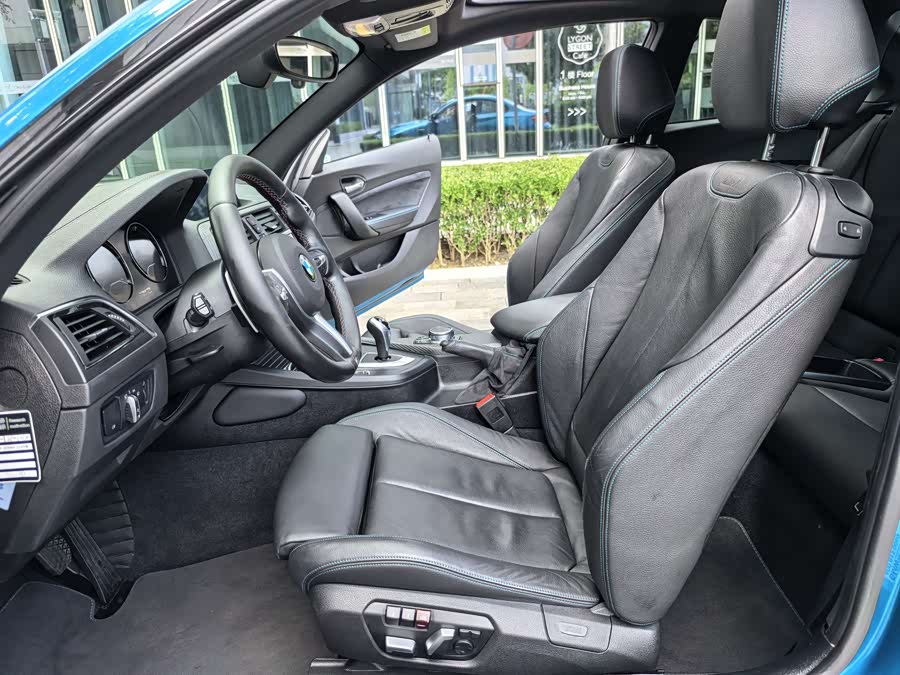 BMW M2 2018 car image #12