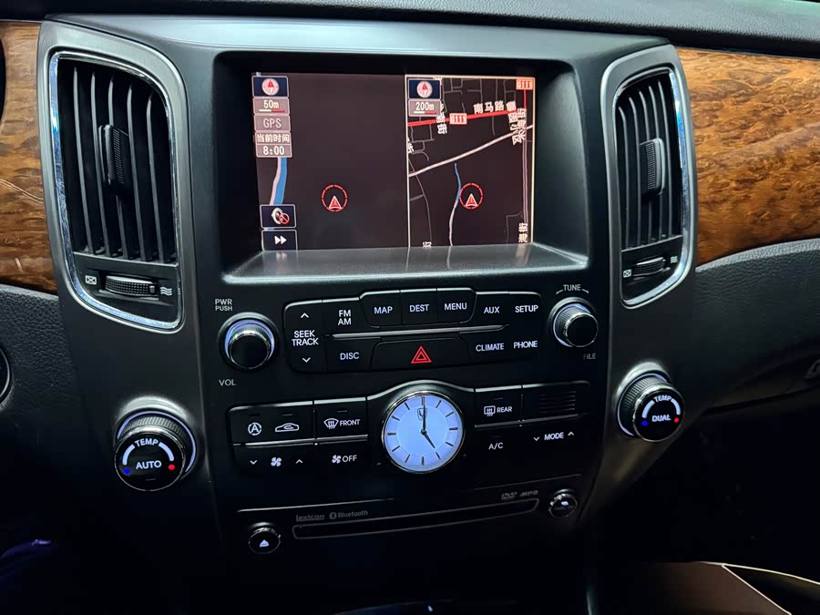 Hyundai Equus 2010 car image #12