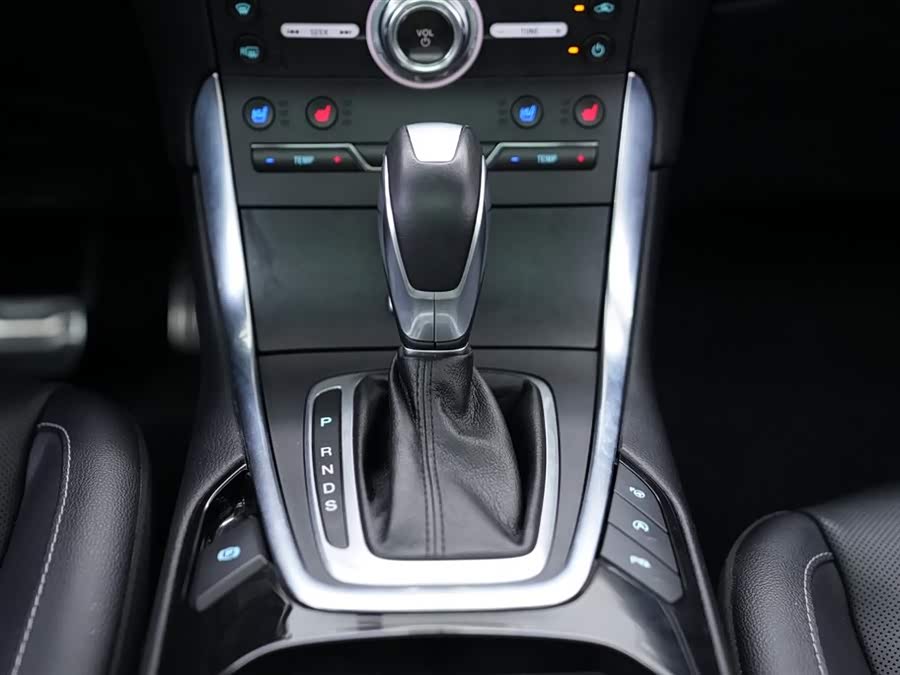 Ford Edge 2019 car image #12