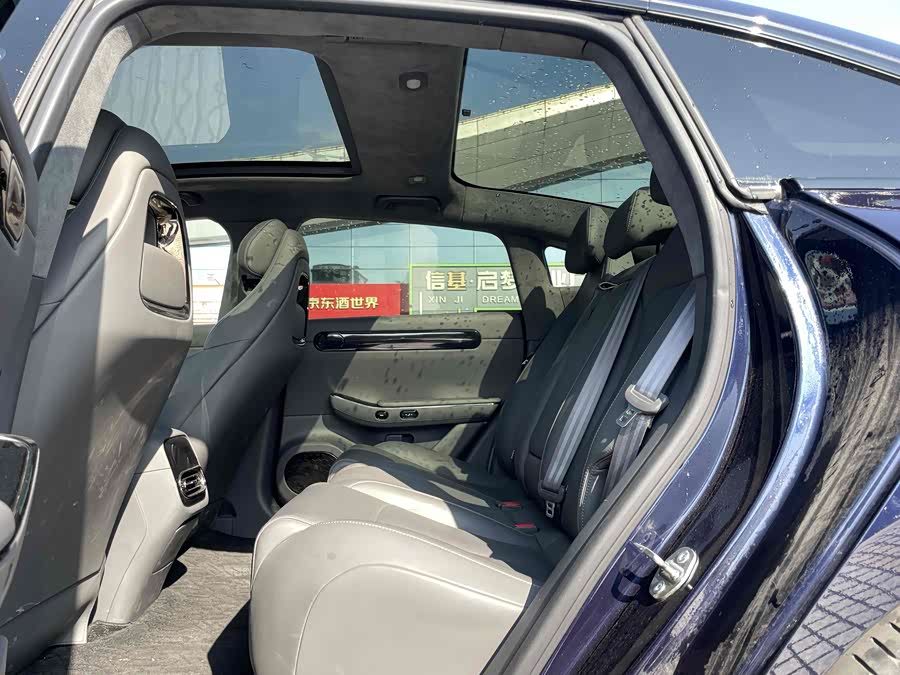 零跑汽车 零跑C01 2022 汽车图片 #12