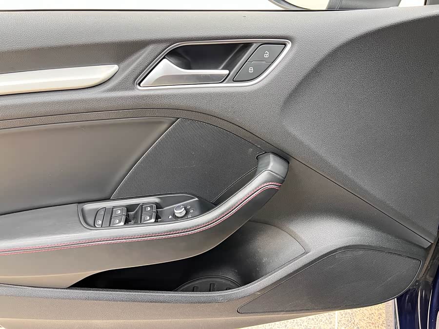 Audi S3 2019 imagen de coche #12