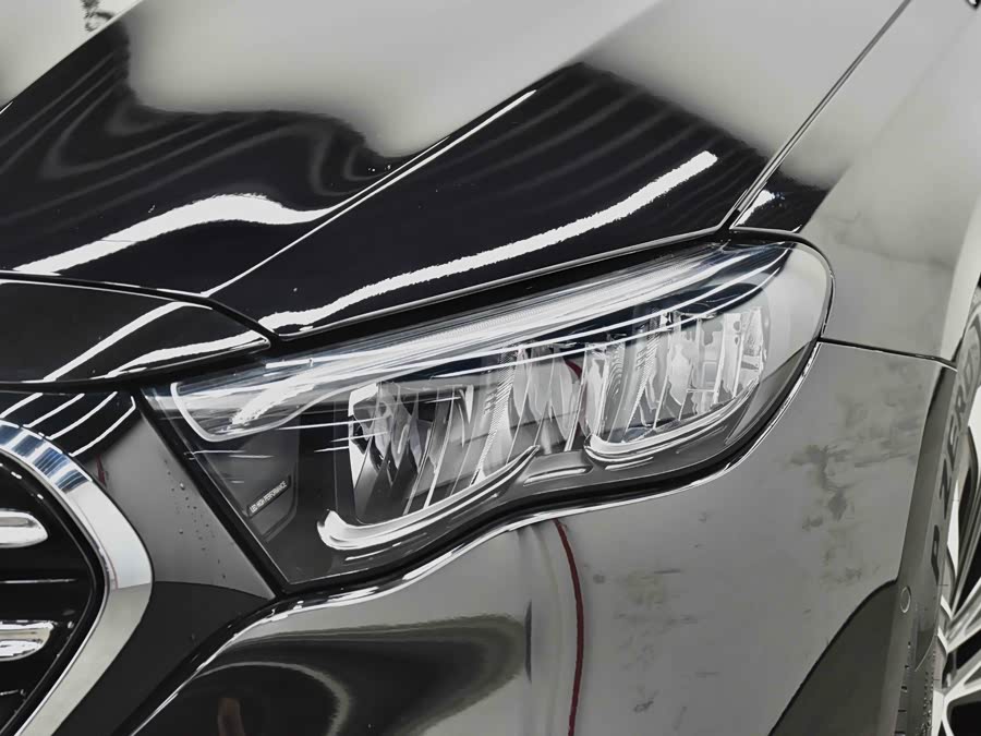 Mercedes-Benz E Class New Energy 2024 car image #12