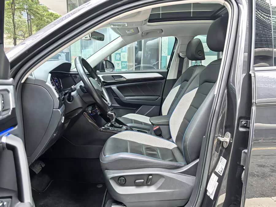 Volkswagen Tayron GTE 2020 car image #12