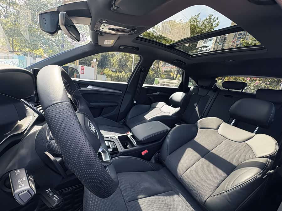 Audi Q5L Sportback 2022 immagine di auto #12