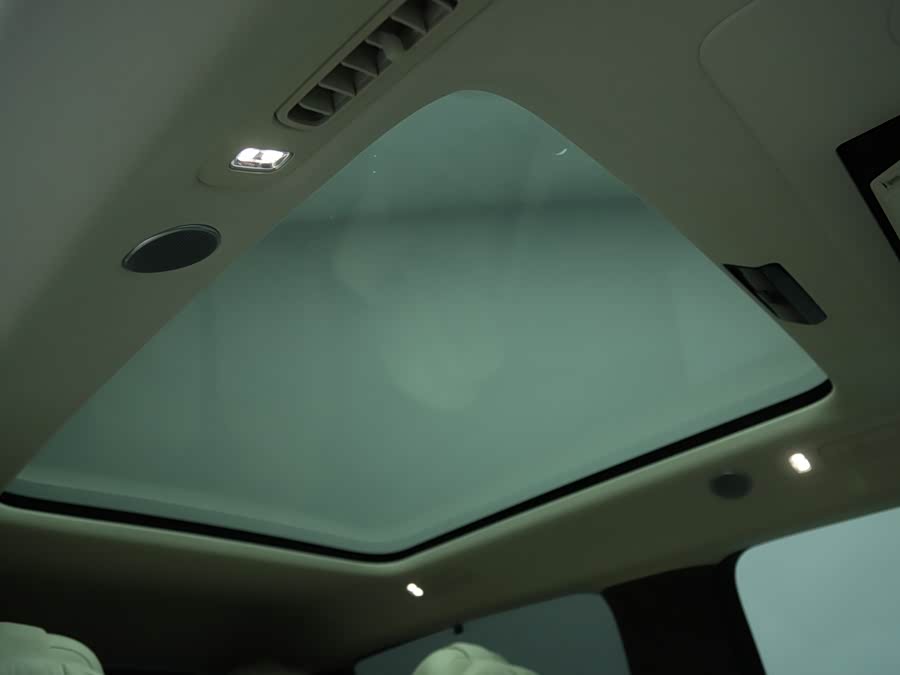 理想汽车 理想MEGA 2024 汽车图片 #12