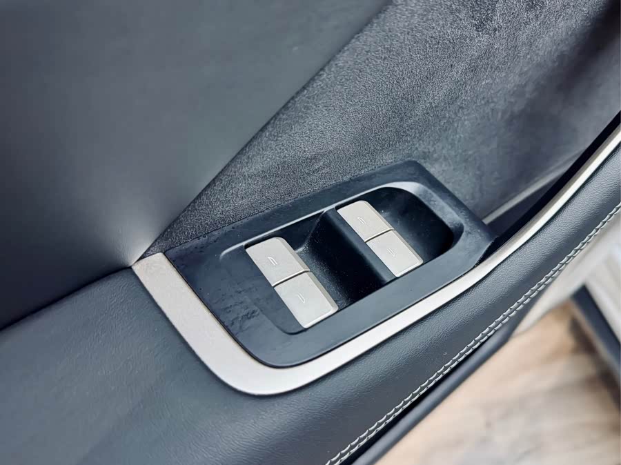 2024 car image #12