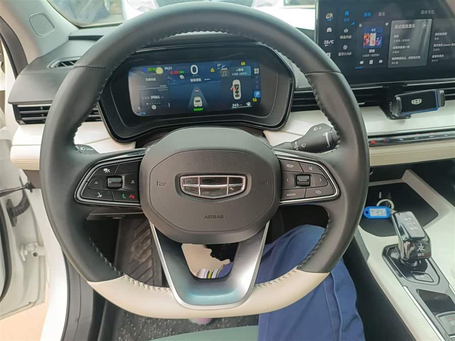 GEELY Emgrand L HiP 2023 immagine di auto #12