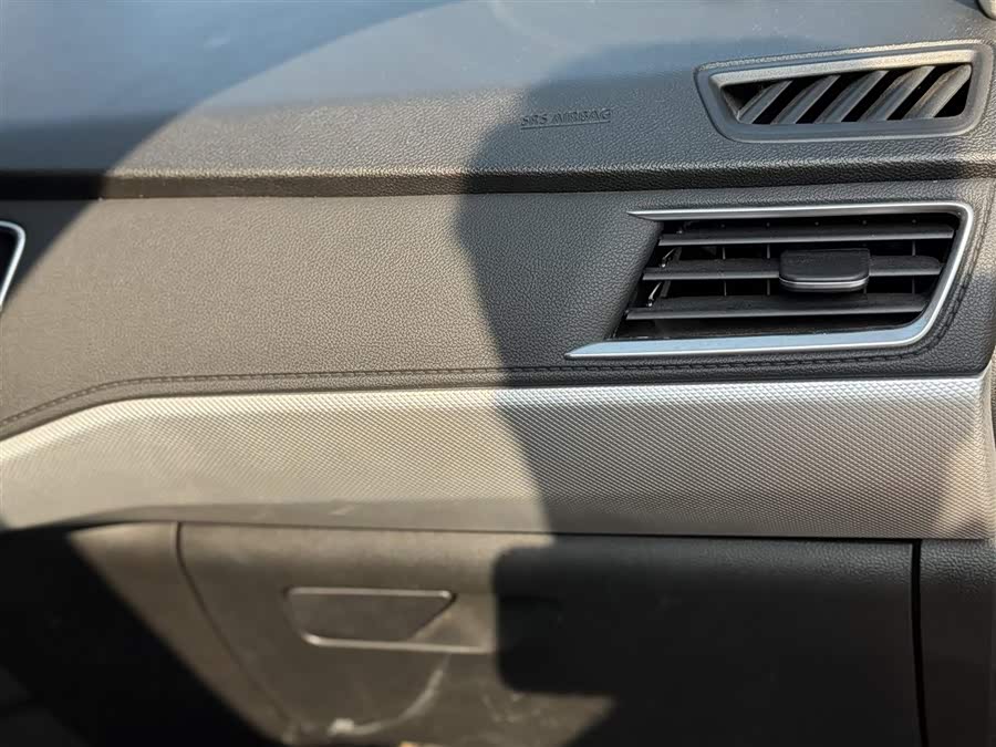 哪吒汽车 哪吒N01 2020 汽车图片 #12