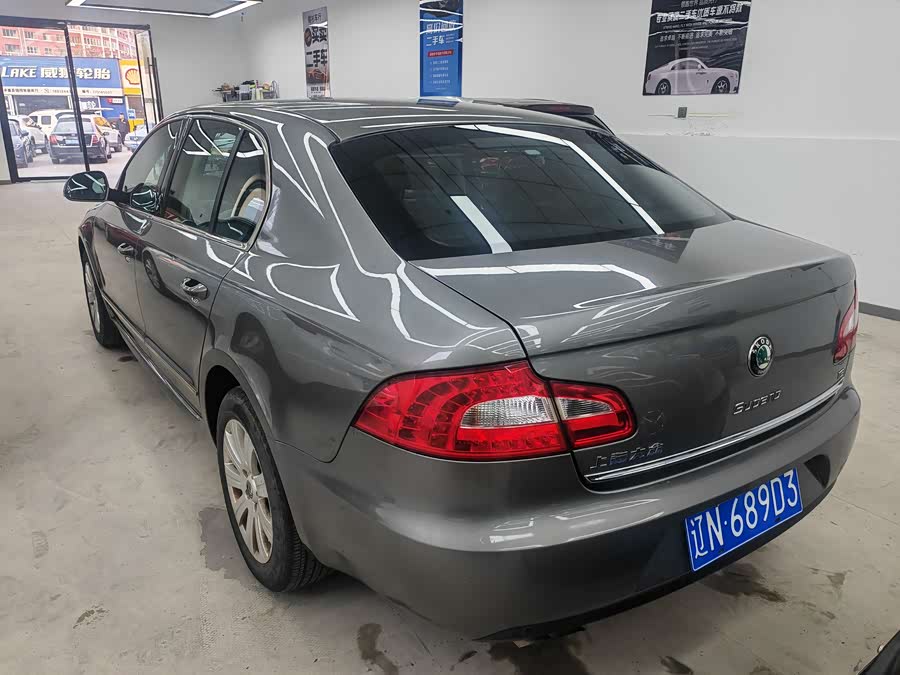 Skoda Superb 2012 imagen de coche #12