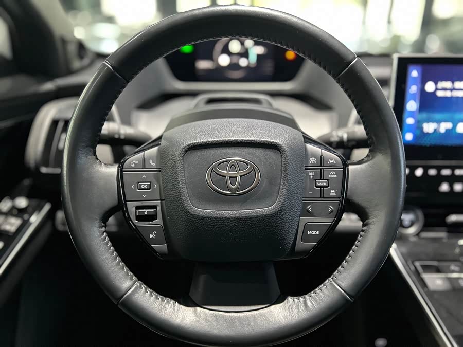 Toyota bZ4X 2022 immagine di auto #12