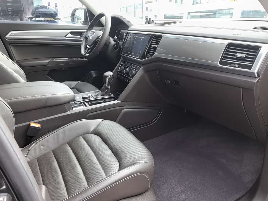 Volkswagen Teramont 2019 car image #12