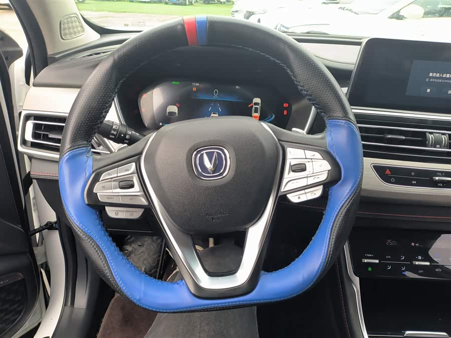 Changan CS75 2019 car image #12