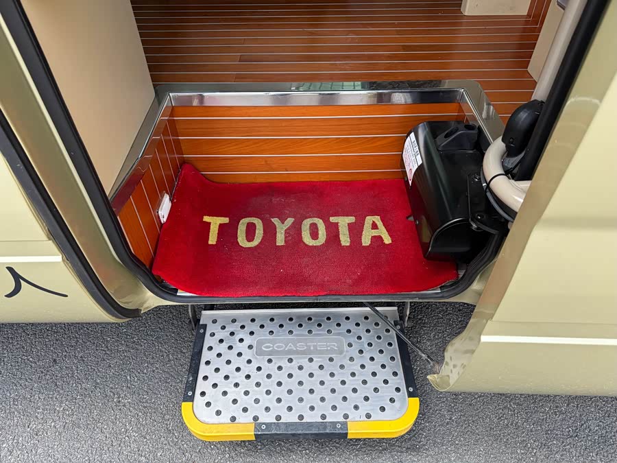 Toyota Coaster 2023 car image #12