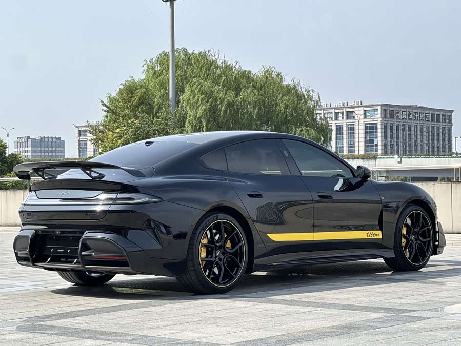 小米汽车 小米SU7 Ultra 2025 汽车图片 #12