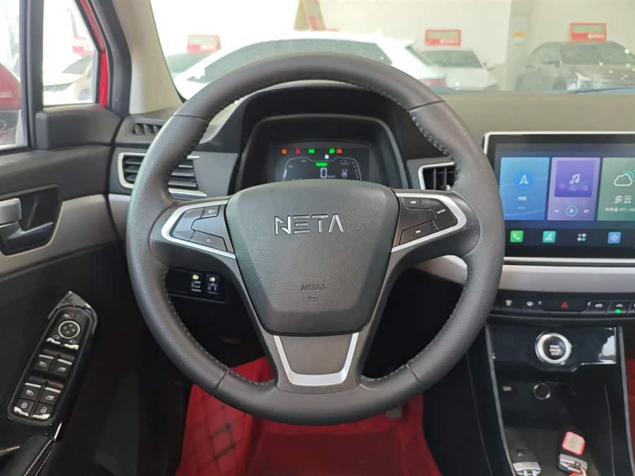 哪吒汽车 哪吒N01 2020 汽车图片 #12