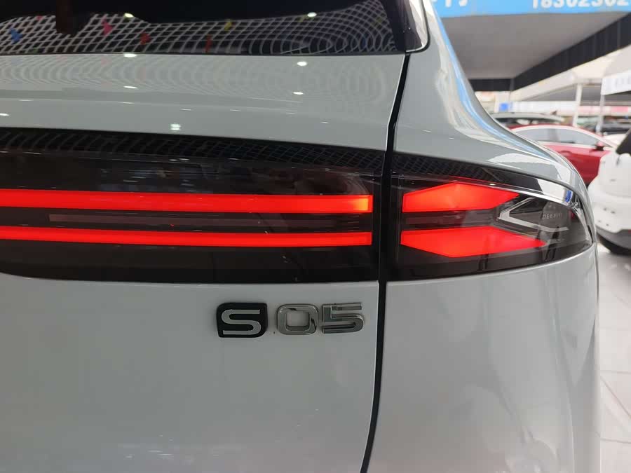 Deepal S05 2024 car image #12