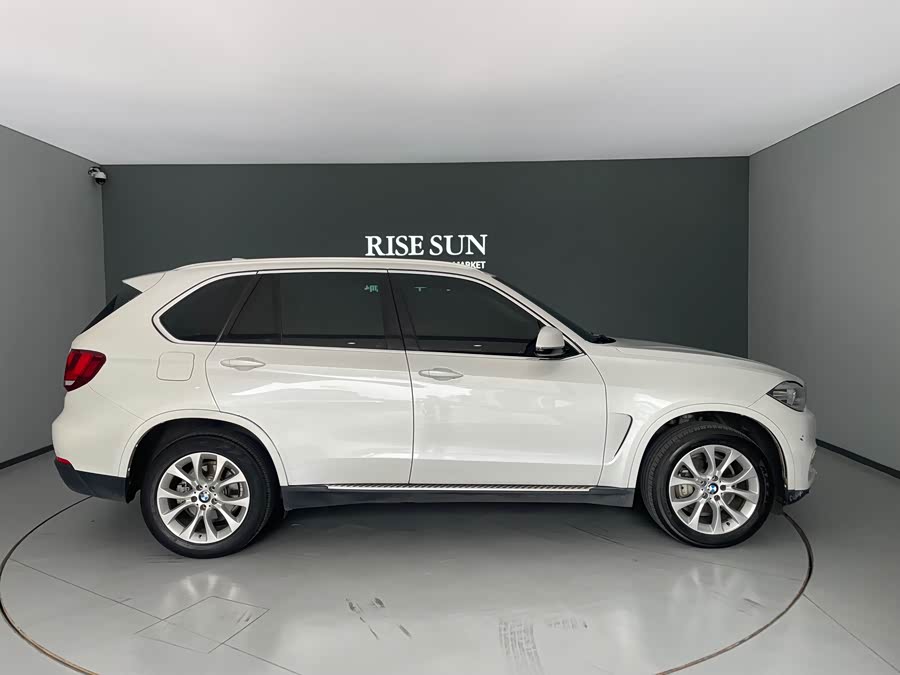 BMW X5 (Imported) 2018 immagine di auto #12