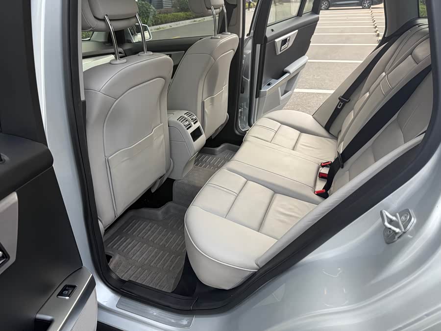 Mercedes-Benz GLK Class (Imported) 2010 car image #12