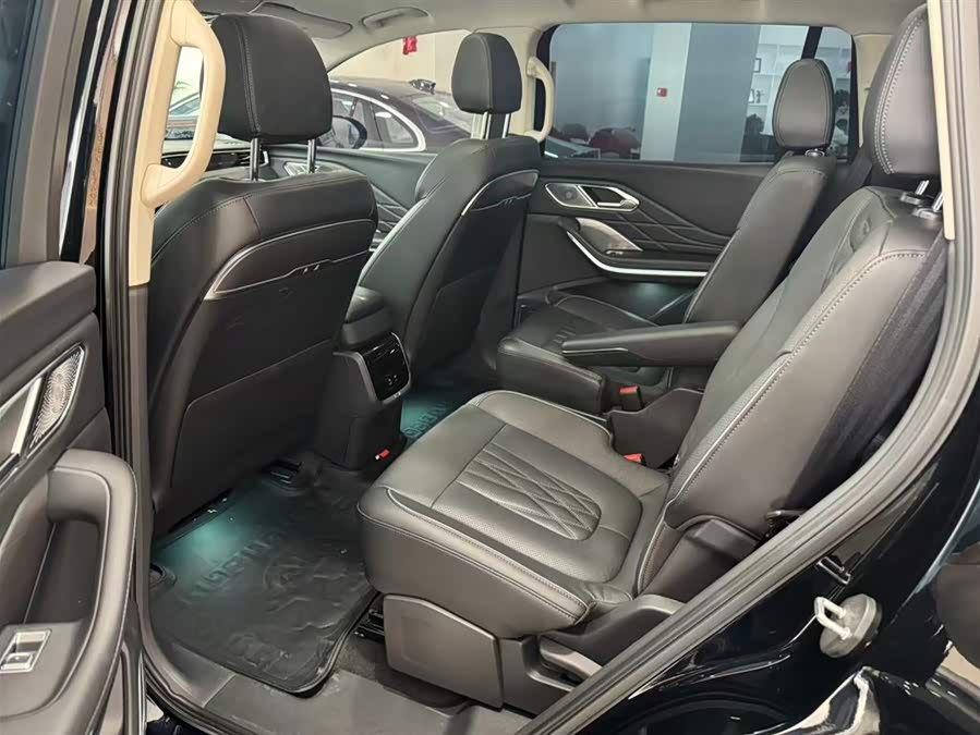 HongQi HS7 PHEV 2024 صورة سيارة #12