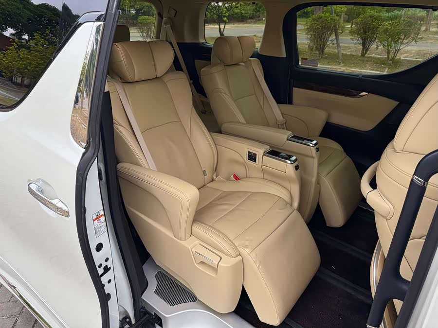 丰田 埃尔法 2018 汽车图片 #12