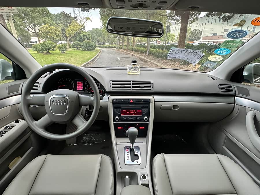 Audi A4 2007 car image #12