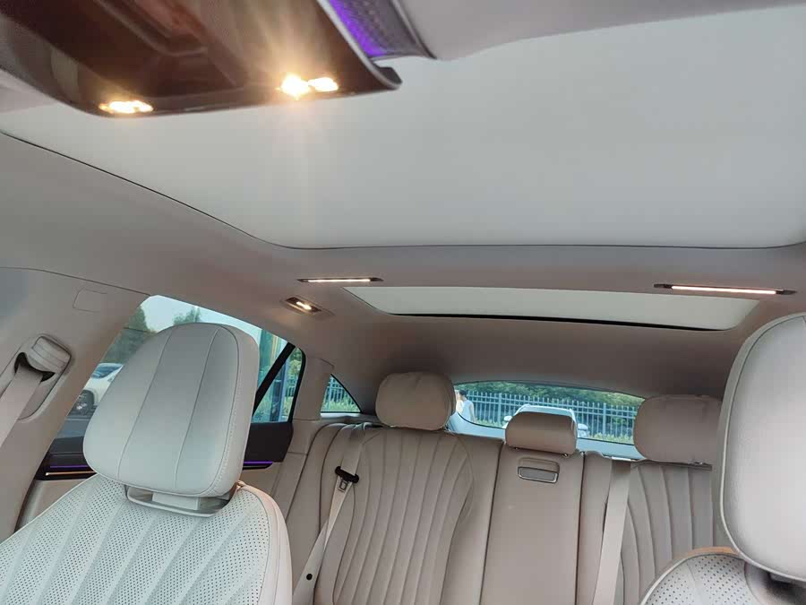 Mercedes-Benz EQS Class 2022 car image #12