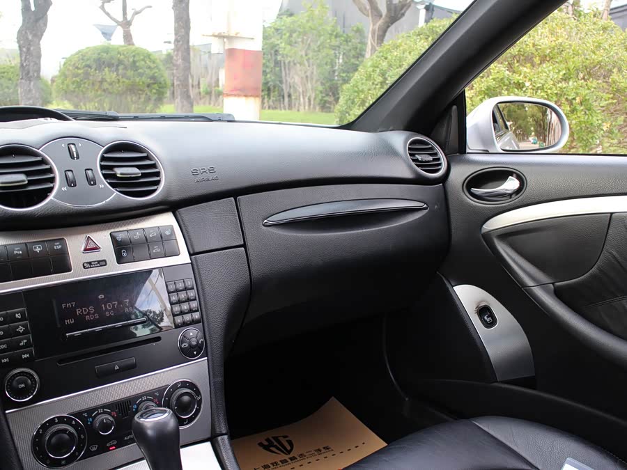 Mercedes-Benz CLK Class 2008 immagine di auto #12