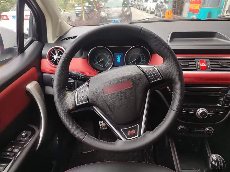 Haval H1 2015 car image #12