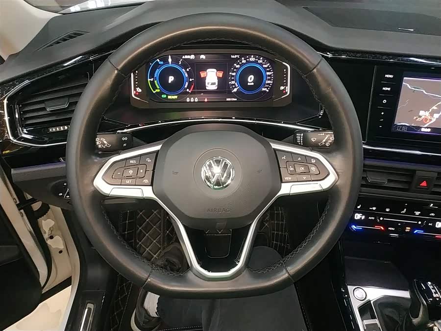 Volkswagen Tayron GTE 2020 #12 Volkswagen Tayron GTE 2020 car image #12