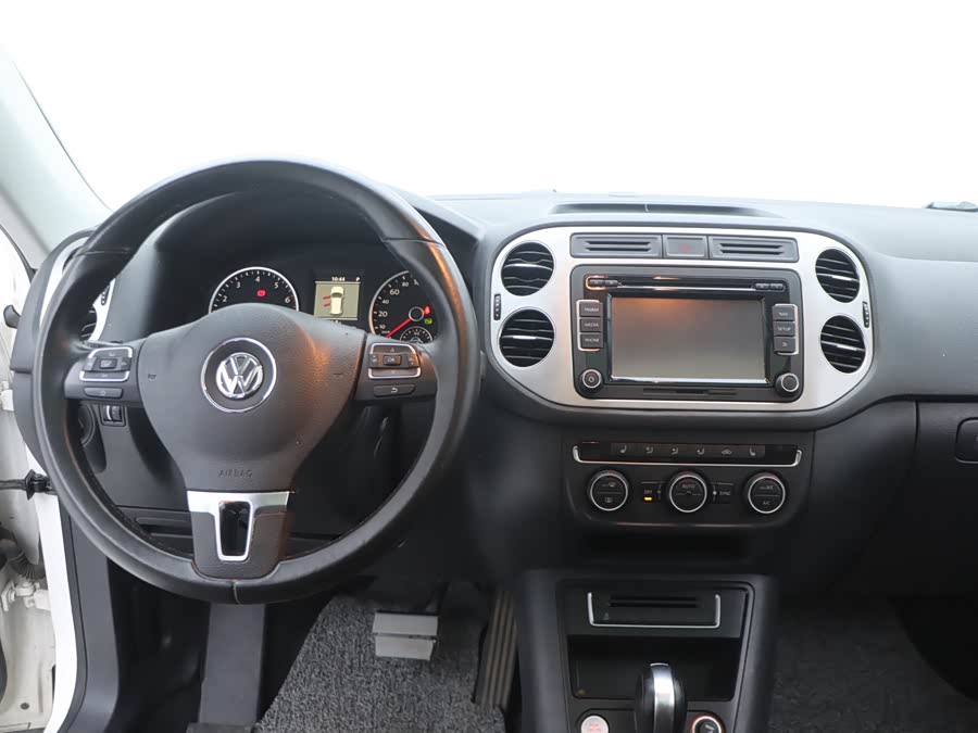 Volkswagen Tiguan 2014 #12 Volkswagen Tiguan 2014 car image #12