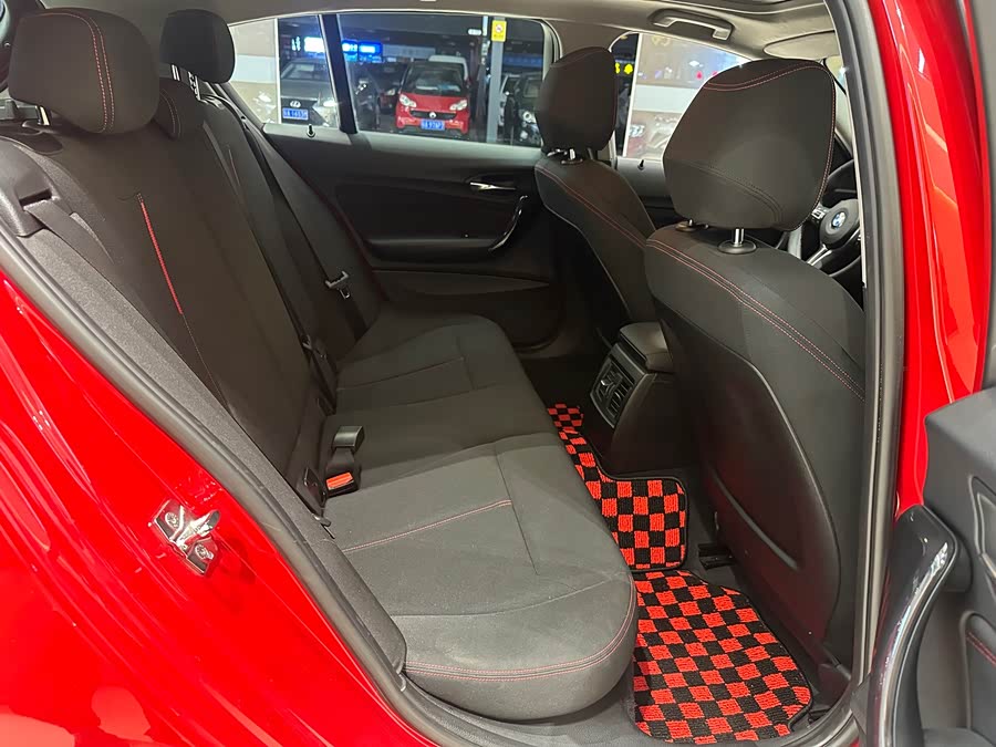 BMW 1 Series (Imported) 2012 car image #12