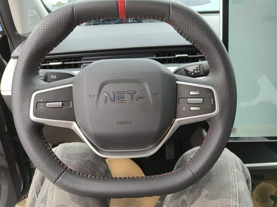 哪吒汽车 哪吒AYA 2024 汽车图片 #12