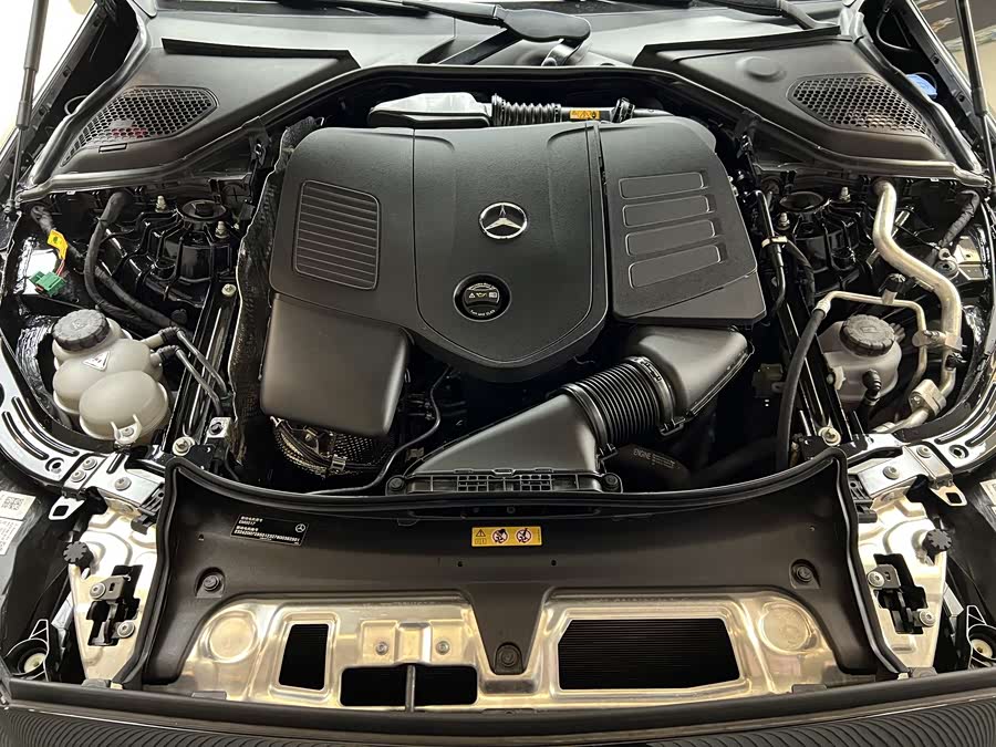 Mercedes-Benz E Class New Energy 2024 car image #12