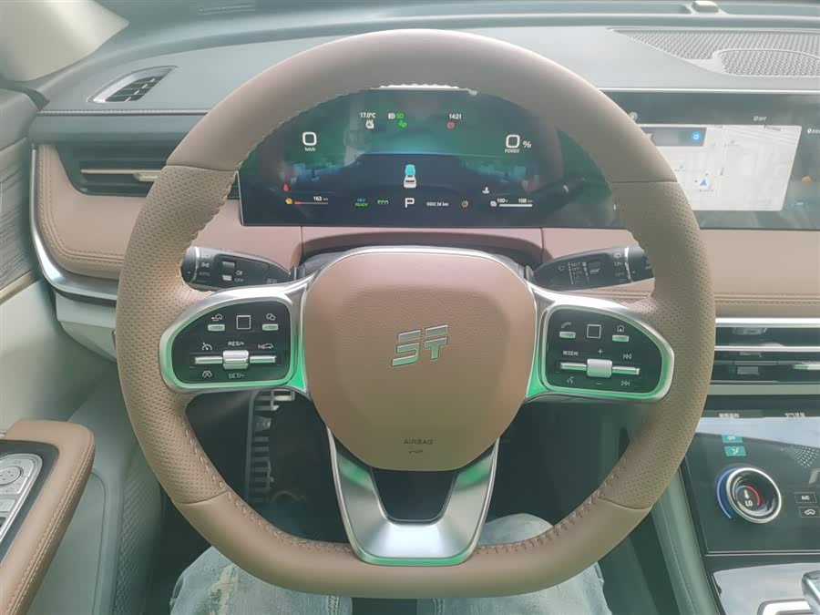 Jetour X70 C-DM 2025 #12 Jetour X70 C-DM 2025 car image #12