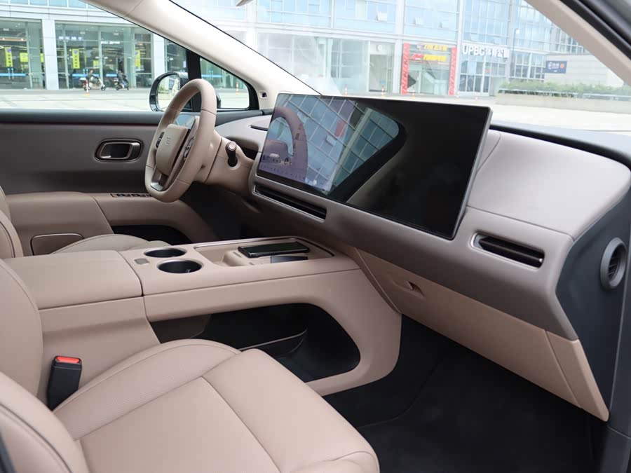 Li i8 2025 изображение автомобиля #12