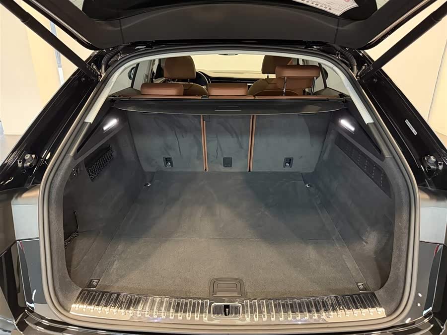 Audi Q8 2022 #12 Audi Q8 2022 car image #12