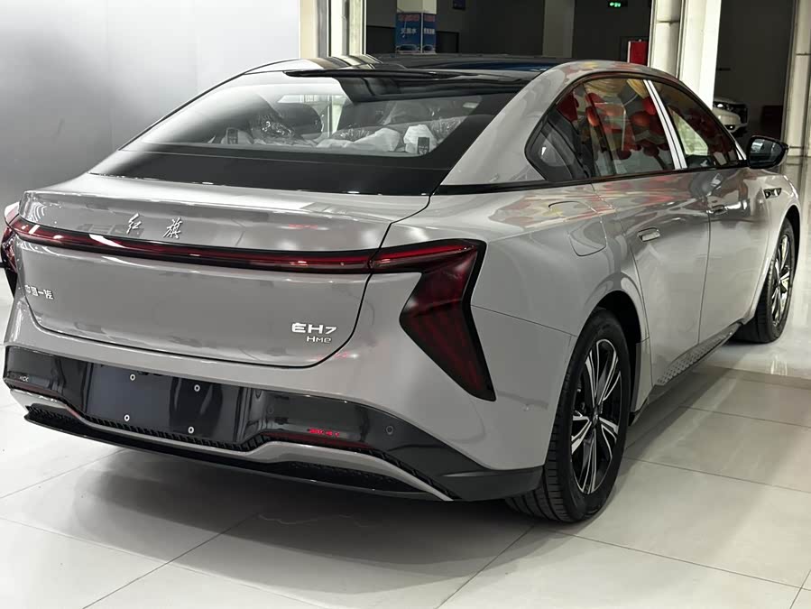 HongQi EH7 2024 #12 HongQi EH7 2024 car image #12