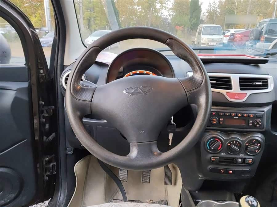 Chery QQ 2013 car image #12