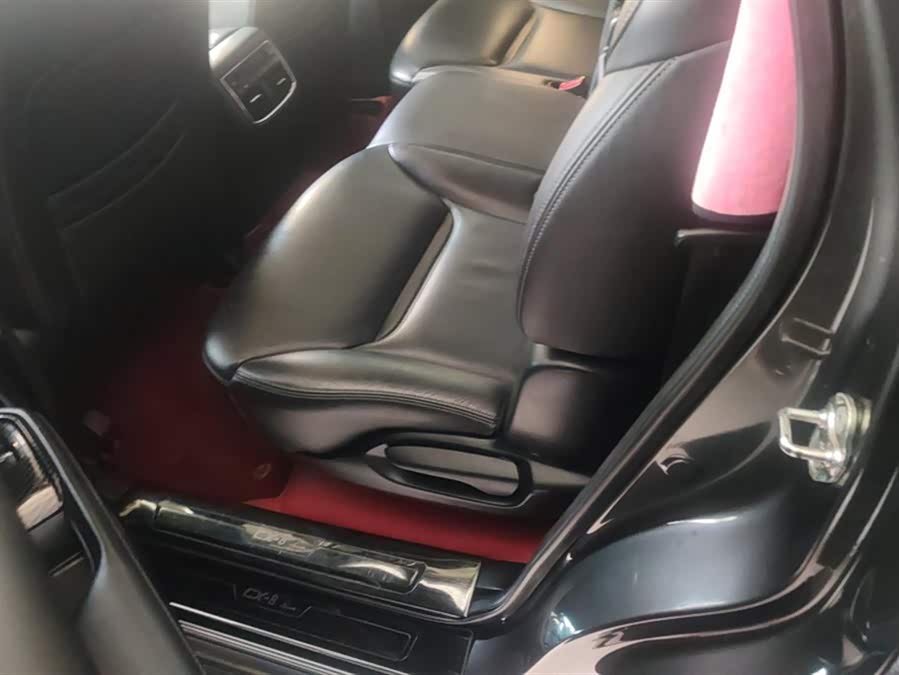 Mazda CX-8 2019 immagine di auto #12