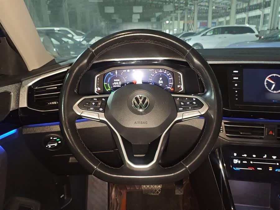 Volkswagen Tayron GTE 2020 #12 Volkswagen Tayron GTE 2020 car image #12